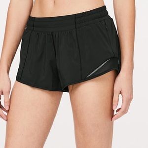 Lululemon Hotty Hot Shorts 2.5”